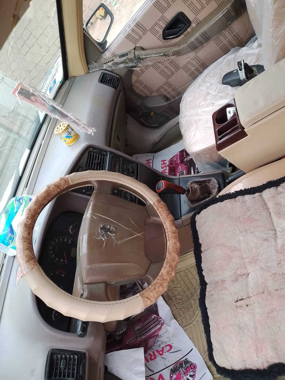 بيجو 405 محدثه 16 لميس سيارة بيها نواقص بصيطه جاهزة وحلوة رقم بابل مشروع وطني مكان كربلاء سعر 35 وبيها مجال ***********
