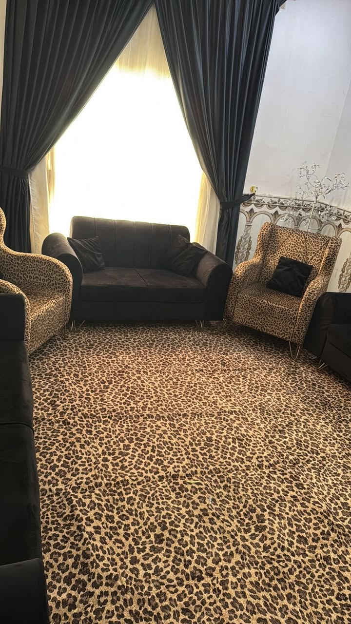 للبيع
فقط القنفات 
500 وبي ومجال 

الاتصال ***********
