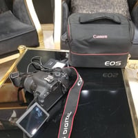 كانون 700D • استعمال قليل • كاميرا