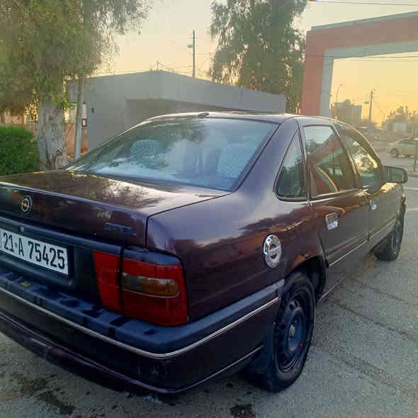 موديل 1992
مكينة 20 ئةوروپي 
سنوي 2029
رقم سليماني 
بي ليدراو دةعم 
جام كارةبا 
سلايت كارةبا 
سعرى 43مجال
***********
