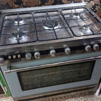 طباخ مستعمل للبيع نضيف شغال مكاني الشعله لاتصال على الرقم07823056984