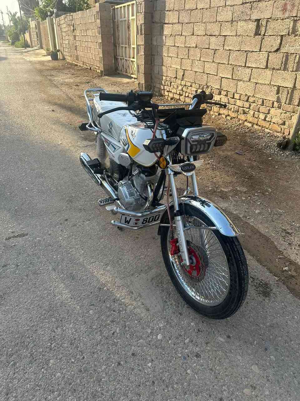 السلام عليكم دراجه للبيع تايكرموديل ٢٥ بعده زيرو ليريده بي خير يدلل هاذه رقمي***********
