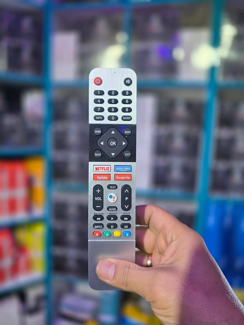 يوجد جميع أنواع الريمونات الشاشات البلازمه . توصيل
***********
