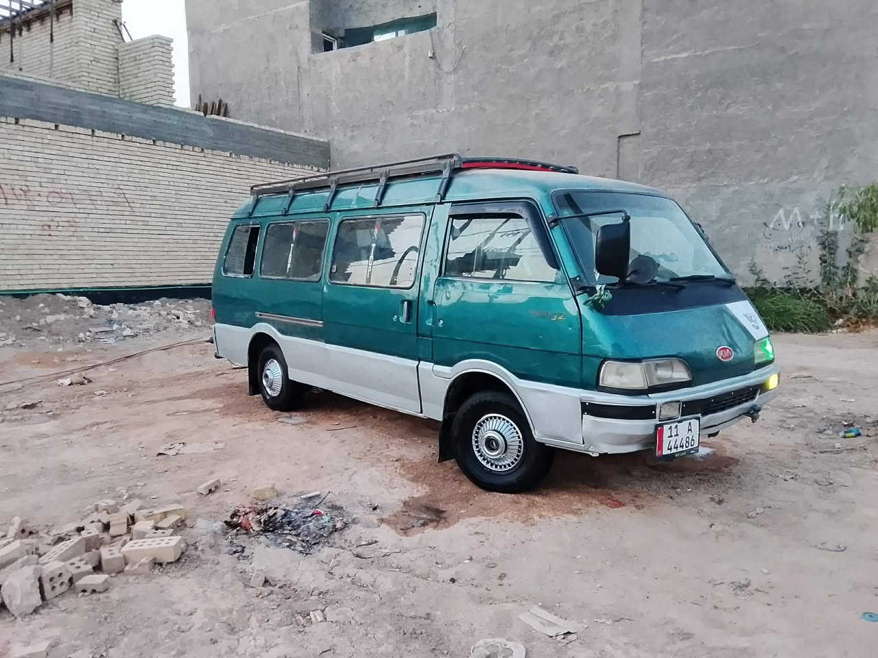 سلام عليكم اسيا لبيع موديل 97رقم نكليزي بغداد سنويه جديده 2029مصفره هيه ومرور محرك كير اكسن جديد حداديه جديد تخم تاير جديد بور مشط جديد كهربائي كله شغاله سياره بلاديه بس حجل معمر سياره جاهزه من كلشي مكاني بابل الهاشميه ***********

