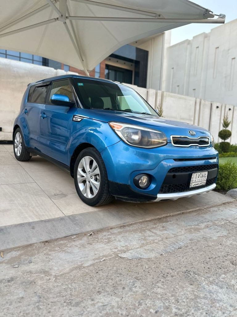 السلام عليكم
كيا سول kia soul 2016 وارد امريكي
رقم صلاح الدين دولي سويتها 
كير اوتوماتيك مكفول
ومحرك بيه تخبير + شاشه بلوتث
دوشمه كامله داخل احمر واسود سياره نظيفه
صدر جديد السياره كاملة من ناحية الحدادية 
مواصفاته تحكمات بالستيرن  
وضعيات قيادة  drive mode
- سياقة رياضية
- سياقة اعتياديه
- سياقة اقتصادية (مبرمج علم بنزين عادي)
السيارة نظيفة مثل مامبين بالصور
ضررها نص جاملغ خلف السايق مع نص جاملغ خلفها بدون اي دواخل اضر حادث داخل العراق 
حادثة من أمريكا خفيف جزء بسيط جدامن البنيد ومعدل بارد صور الضرر مرفقة بالمنشور وتكدر تجيك رقم الشاصي (KNDJP3A55G7360166)
ماشية 80 الف حقيقي ميل قابل للزيادة
محرك 2000 gdi
 السياره باسمي  شرط التحويل ثاني يوم 
السعر 120 ورقة  وبيهة مجال
مكاني صلاح الدين سامراء تجي تشوف السياره وتدلل عيوني الك .
للتواصل خاص او على الرقم 
***********
