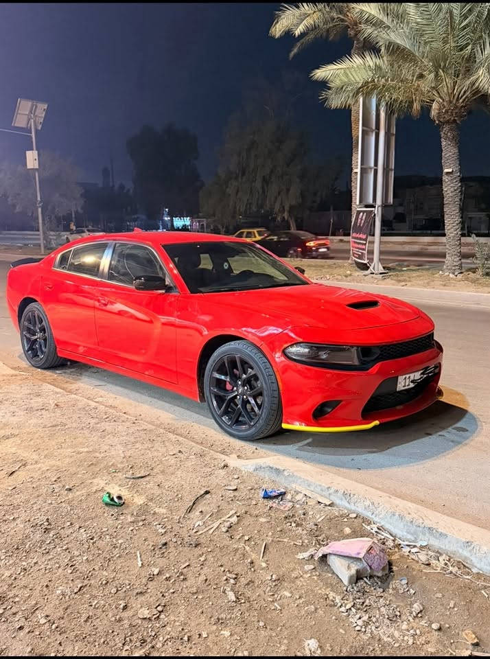 السلام عليكم جارجر وارد امريكي SXT معروفه وموصفاته
حادث جاملغ بارد و بنيد مبدل تحديث ومصبوغ صور الحدث مرفقه.الشاصي مسحوب بارد 
صور الحدث منشورات 
شاشه حجم الكبير 
كشن كهرباء 
محرك 6 سلندر 3600 
رقم بغداد بسمي 
عدد المسافه المقطوعه 38 mi
العنوان بغداد جميله *********** 
السعر 228 ورقه
