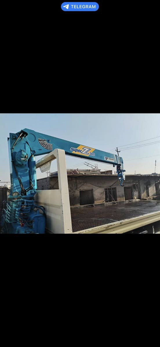 السلام عليكم كرين للبيع سوير زت تلاثه طن سلايتين سعر ٣٥ اوبي مجال رقم ***********
