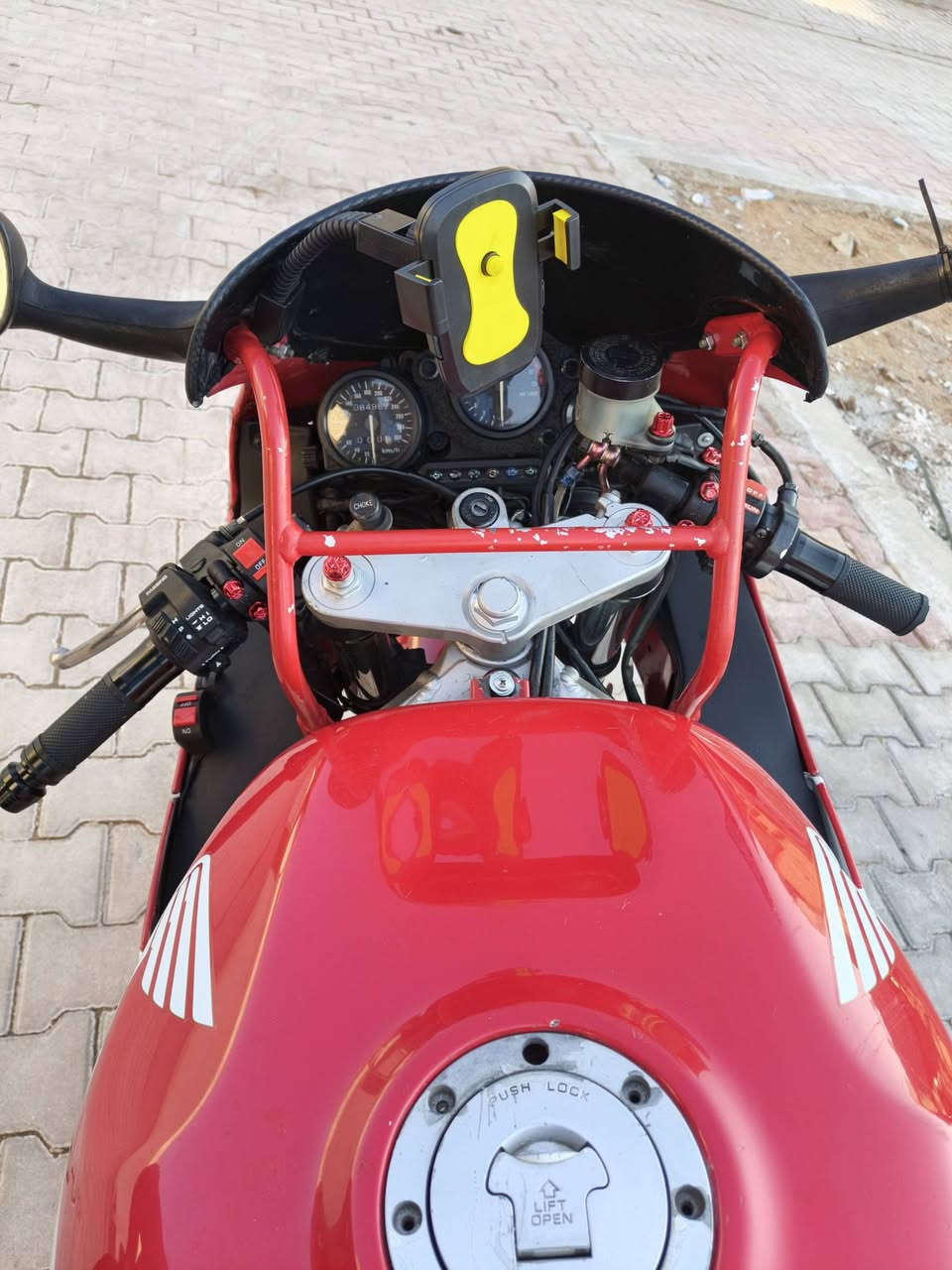 ياالله بطحه 919 مكفوله كله السعر 16وبيه مجال مكاني رمادي تأميم ***********
