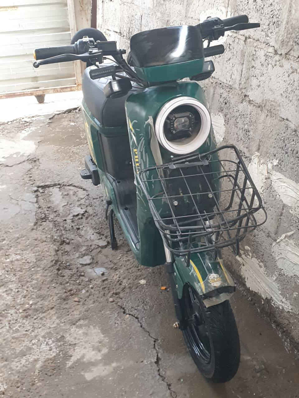 دراجة شحن استعمال شهر فقط. مكاني زعفرنية سعر550
***********
