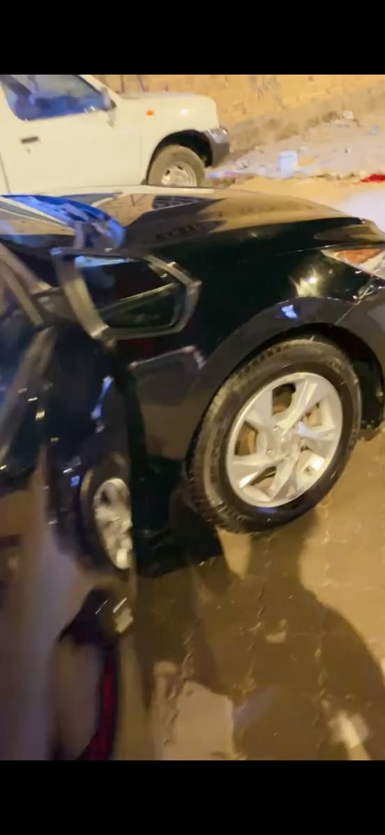 السلام عليكم النترا مديل 2022 وارد امريكي نص فول رادار جانبي وامامي سياره بيها بس الصندوق اربع اصابع بارد جوه الرقم مالتهه هاذ حادثها فقط من امريكه كير مكينه كفاله الحداده خير من الله 
رقم السياره بصرة معوقين بسم خالي بعد الها سنه واتصير حره مكاني بصرة زبير 
السعر145 وبيها مجال للشراي 
الرقم:***********فقط واتساب
