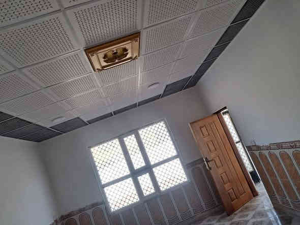 دار 300 متر 14 ألف خلف ماركت الزوبعي طابق واحد غرفتين الصاله مطبخ واستقبال
للاستفسار الاتصال 
*********** ابو احمد 
مكتب ابو رداد وشركاء
