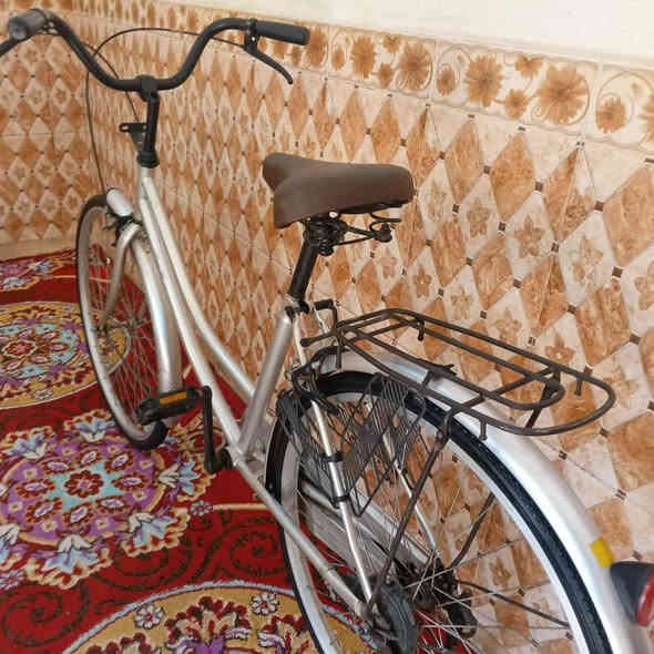 بايسكل 26 ياباني حاويه نظيف السعر 75 وبيه مجال ناصريه المنصوريه ***********
