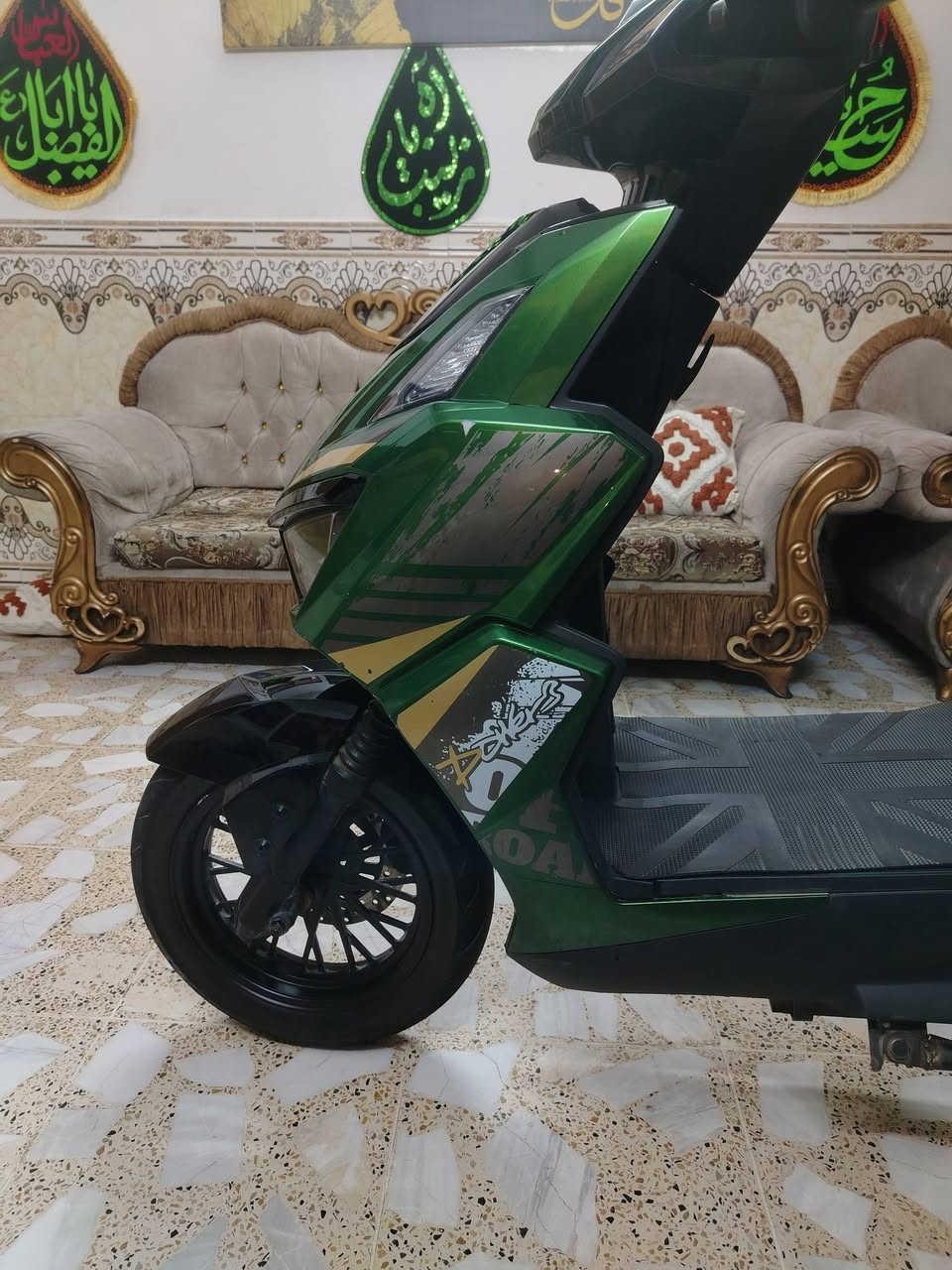 دراجه شحن سكنس زيرو جديده جدا السعر٦٥٠ وبيها مجال مكاني بغداد حي ور ***********
