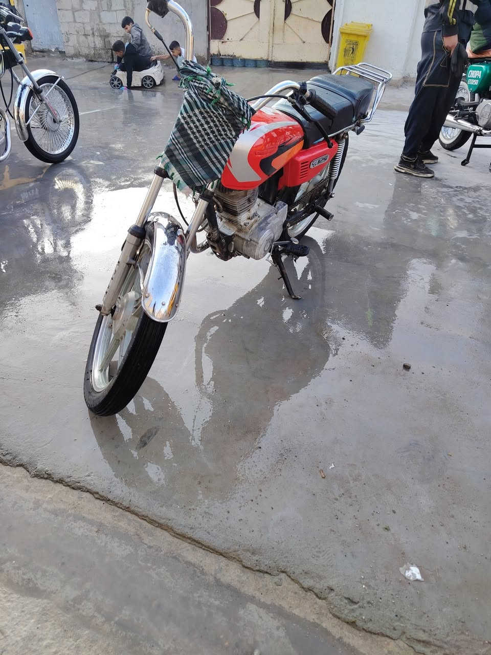 السلام عليكم لبيع نامه موديل 19
محرك شلامجه 3احرف سعر 250 
رقم الهاتف ***********
