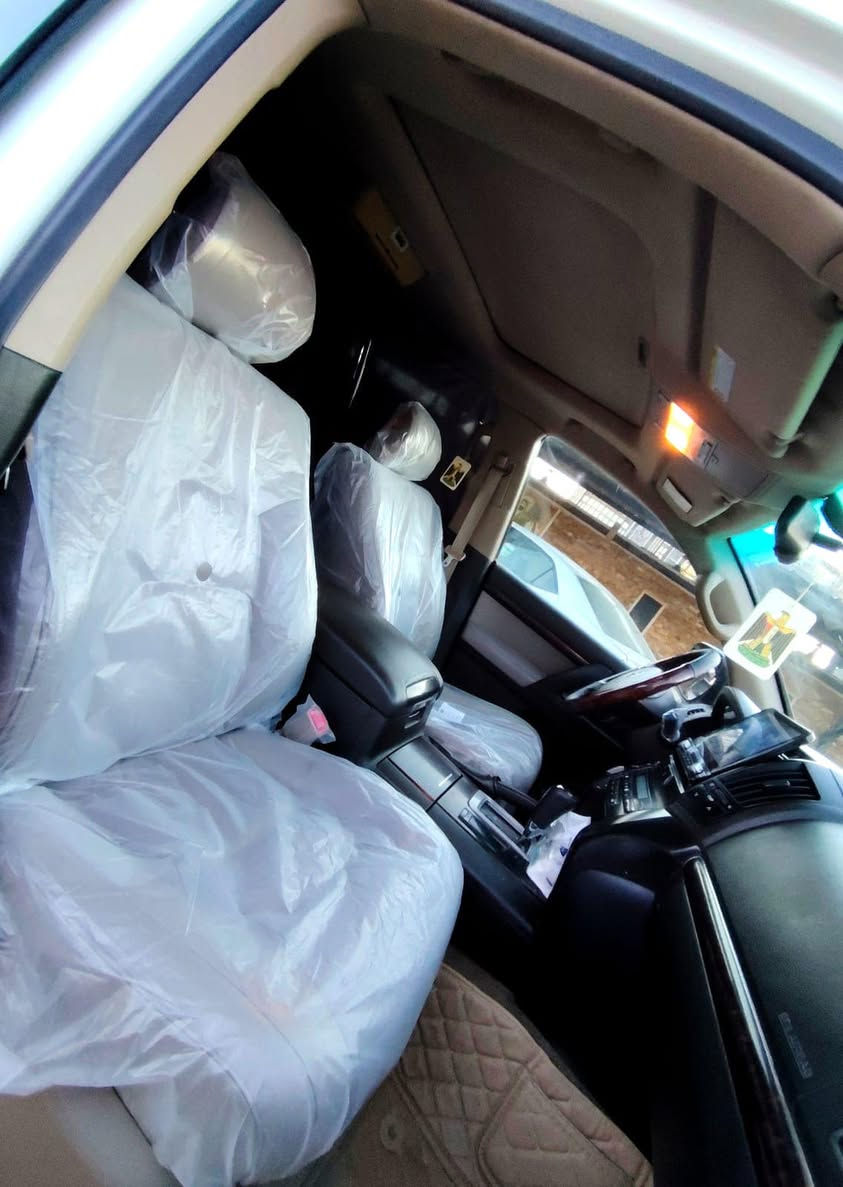 السلام عليكم
لاندكروز 2010
السياره مكفوله كفاله عامه بس دعاميات صبغ جماليه وباقي لسياره مكفول من ضربه من صبغ من فتح من تبديل كفاله لسيارة
محرك عل وضع الشركه مامفتوحه
كير عل وضع الشركه مامفتوح
المواصفات : 
اشاير بالمري
لت نهاري
فتحة سقف
حساسات خلفيه
بصمه
السياره باسمي رقم نكليزي
مكان السياره بابل بالحله
السعر بـ 315 وبيها
للتفاصيل اكثر الاتصال
***********
