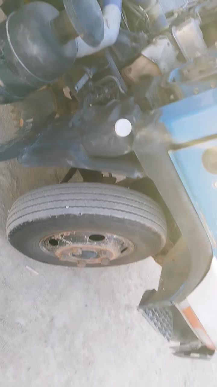 سياره للبيع كنتر مشتبوشي بزونه موديل 97 مدور ثاني يوم سعر 105 مكينه وكير وكسن مكفو  بس ملاحظه سبرنك محور فوك لا نتصالح علاء هذه رقم ***********
