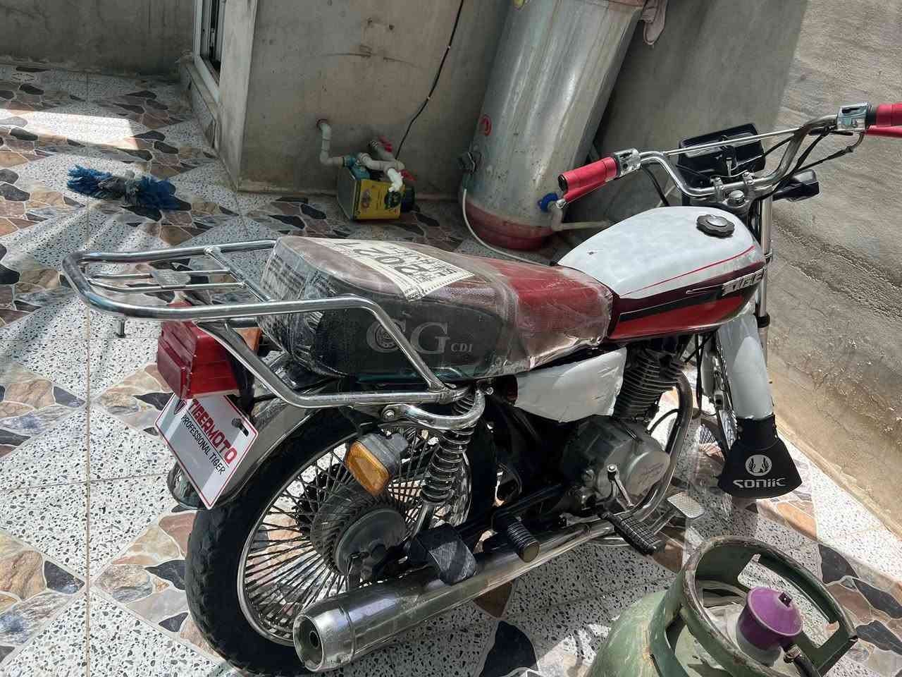 ماطور نامي برو كهاربيت شغال سعر320اشوي مجال راقم موبيل***********
