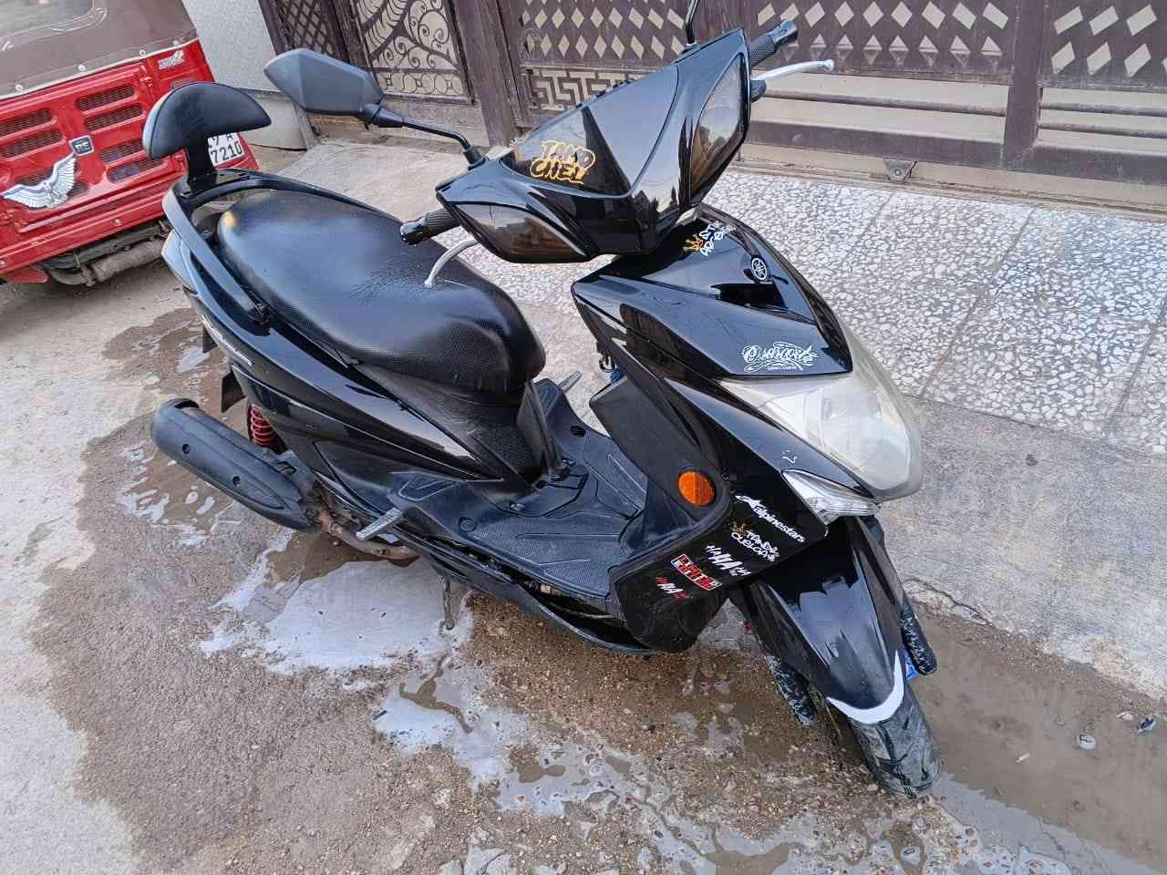 دراجه للبيع نظيفه ***********
