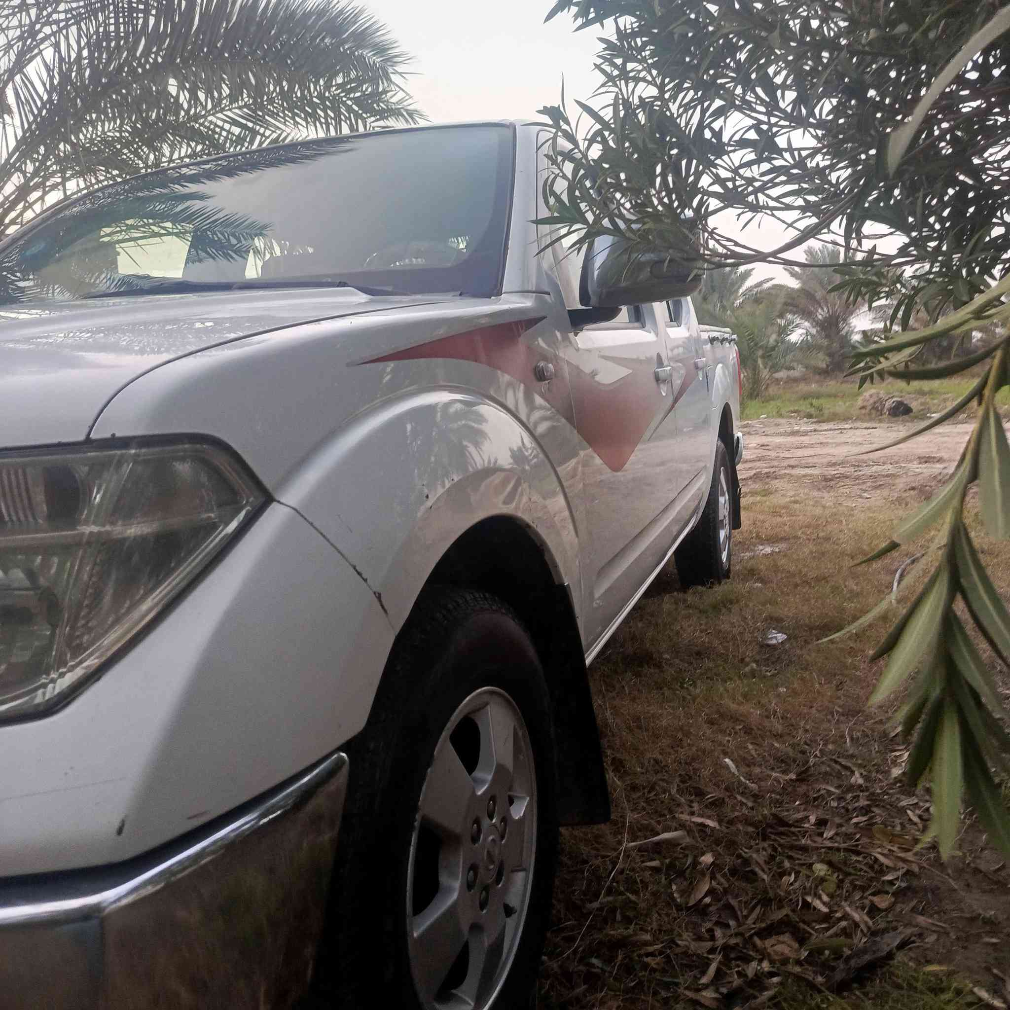 سلام عليكم نيفارة موديل 2009 بسمي سنويه 2027 رقم نجف كير عادي سيارة كفاله كير  ومحرك تبريد تدفئه  جاهزة سيارة خير من لله سيارة حلوه مال جناي سعر100 وبيهة مجال للشراي رقم موجود وتصل وبيك خير وتدلل مكلف بنشر ‏‪***********‬‏
