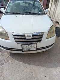 شيري اي فايف 2010 محرك نضيف السعر 24 وبيها مجال 07704131472