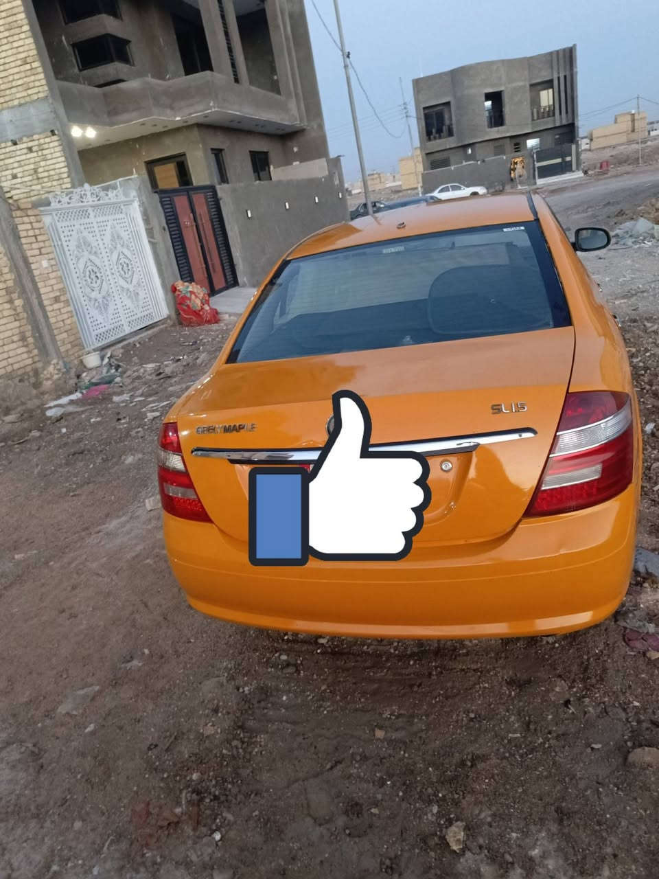 سلام عليكم جلي موبل موديل 2013 رقم بصره مداور ثاني يوم مصفره هيه وغرامات سنويه 28 تنتهي مكفويله مكينه وكير حداديه تبريد كهربأيات كله جاهزه مكفوله من ضربه وتبديل بيه تلكيط خياس سعر 33 وبيه مجال للشراي مكان ناصريه مركز  شراي يتصل  ‏‪***********‬‏
