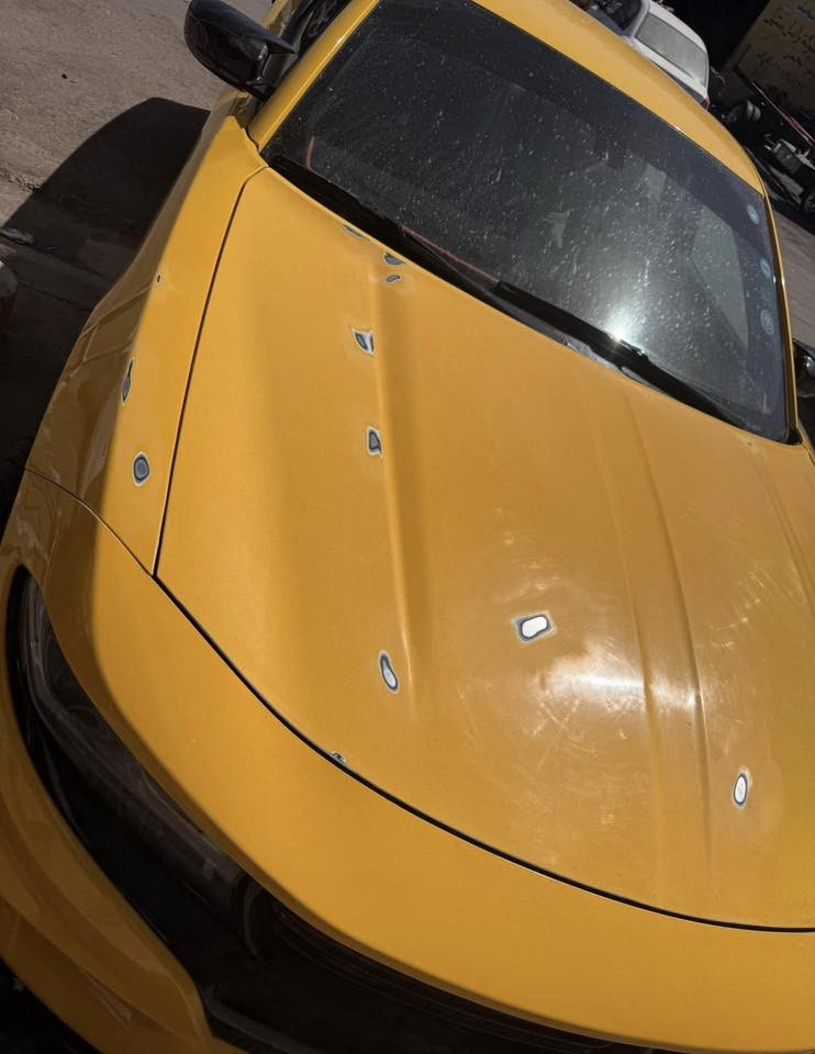 السلام عليكم دوج جارجر مديل 2018 لون مميز ليموني بلاد مو موصبغ   هي لونها مميز هذا ماشيه155 الف كيلو متر سياره وراد كندي داخله كلين تايتل 
بل عراق. صار بيها 3 قطع صبغ صوره موجوده بل منشور
جاملغ وبنيد   وباب العبري 
سياره جديده وعلى ايدي مسويلها ادامه كامله تايرات جديده نوزلات بلكات مجاول فيت بم فلتر مساعد مال فيت بم نقصها حداديه مبدله توني كلها جديده  دهن كير دهن اكسل  وعليها ويل 20 نجمه ولحايه ودفيوزر وكفرات مرايه ويدات و سستم كاربون فايبر للداخل 
ما مشتغله خط. رقم عليها مميز 
سعر215وبيها مجال بيع او مراوس حسب القناعه
***********
متواجد واتساب وفيس بوك
