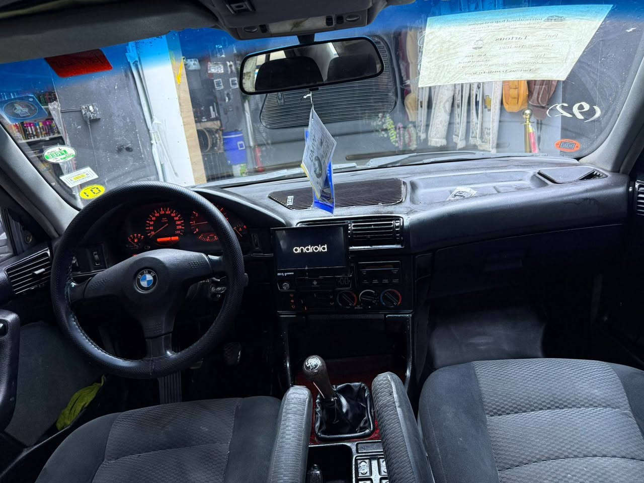 سلام عليكم اخوان بيم520فوال بسه كير كادي 
سيار مصبوغ جمالي صباغ دراجه اولا
تبريد 
تتفيه شغال 
جانت كهربي 
سلايت كهربي 
قفل مركزي 
مريت صقر
كهربيت شغال كل
حدادي شراط
كير محرك تخم كهربيت خير من الله
اربع ويال بلا كارتوان شديد ماصرالله شهر 
سيار بسمن ثاني يوام حوال بسمك سنوي رقم جديد هزاه 
تخم كشنت أو تخم ابطاين باب جديد شديتهم 
نسب سعر 58او بيه مجال 
رقم موبايل ***********
وتساب ***********
سيار جديده 

 شاشه ايپات
