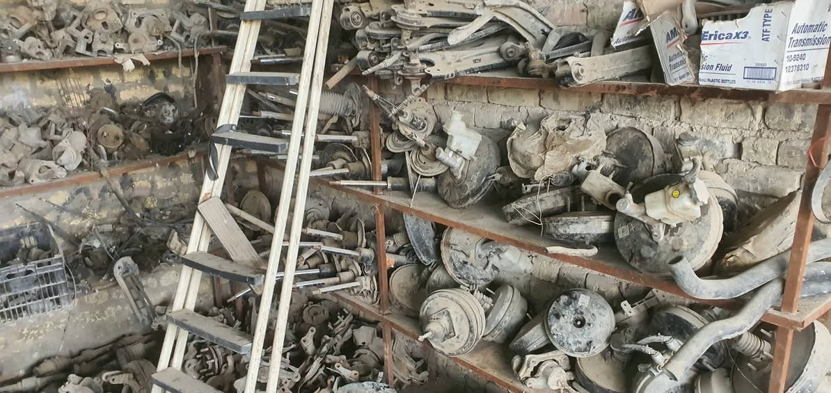 السلام عليكم ادوات تفصيخ كوري للبيع سعر الجمله تريده هو والمحل او بس الادوات خير من اله غراض كله كوري للاستفاسار الاتصال ***********
