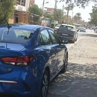 كيا ريو موديل 2023 ماشية ٥٧ مواصفات s بصمة ابواب وتشغيل شاشة . كار بلي...