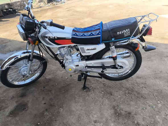 السلام عليكم دراجة ناما امتياز نضافة 99% مكفولة من كلشي اصوليه السعر 750 وبيهه مجال
للاتصال ***********
