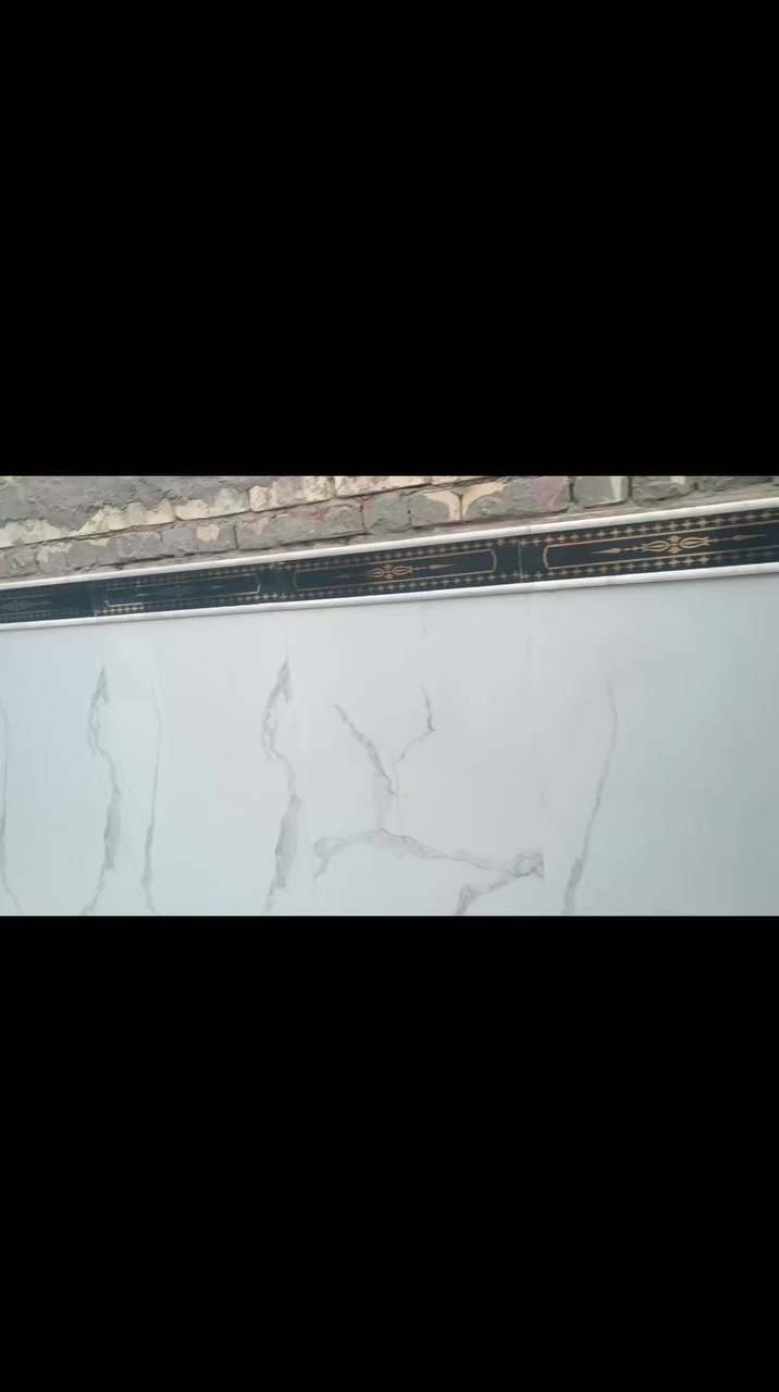 بيت للبيع المساحه ١١٥بناء درجه اولا الشيشان الثانيه خلف السايدين  ***********
