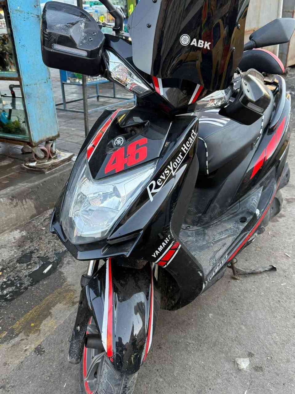 سكنز شمعه مكفوله كفاله عامه برغي ممفتوح بيها محتاج وريد ابيعها شاهد الله جديده لوك بعدها بس الصالنصه ماخذه  وحق علي رايدها 10 ورقات وبيها مجال بكاني الكفاح مستعجل ع بيعتها مو شراي لتراسل ***********
