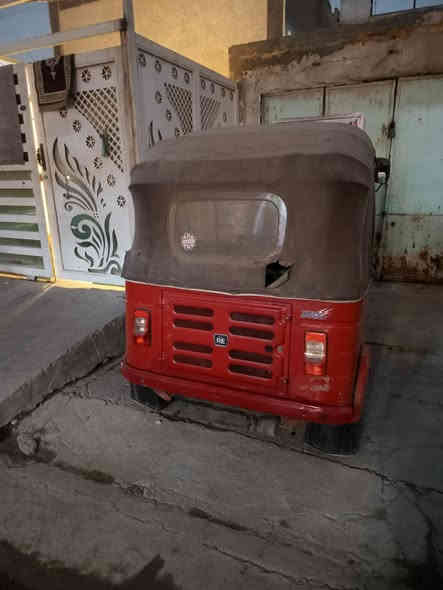 سلام عليكم تكتك للبيع موديل 2018 تكتك خير من الله لا تنقيص ولا تبخير ولا صبغ تجي تشوفه بعينك أحله من الصور بهواي السعر 5700بيه مجال للشراي يتصل ***********
