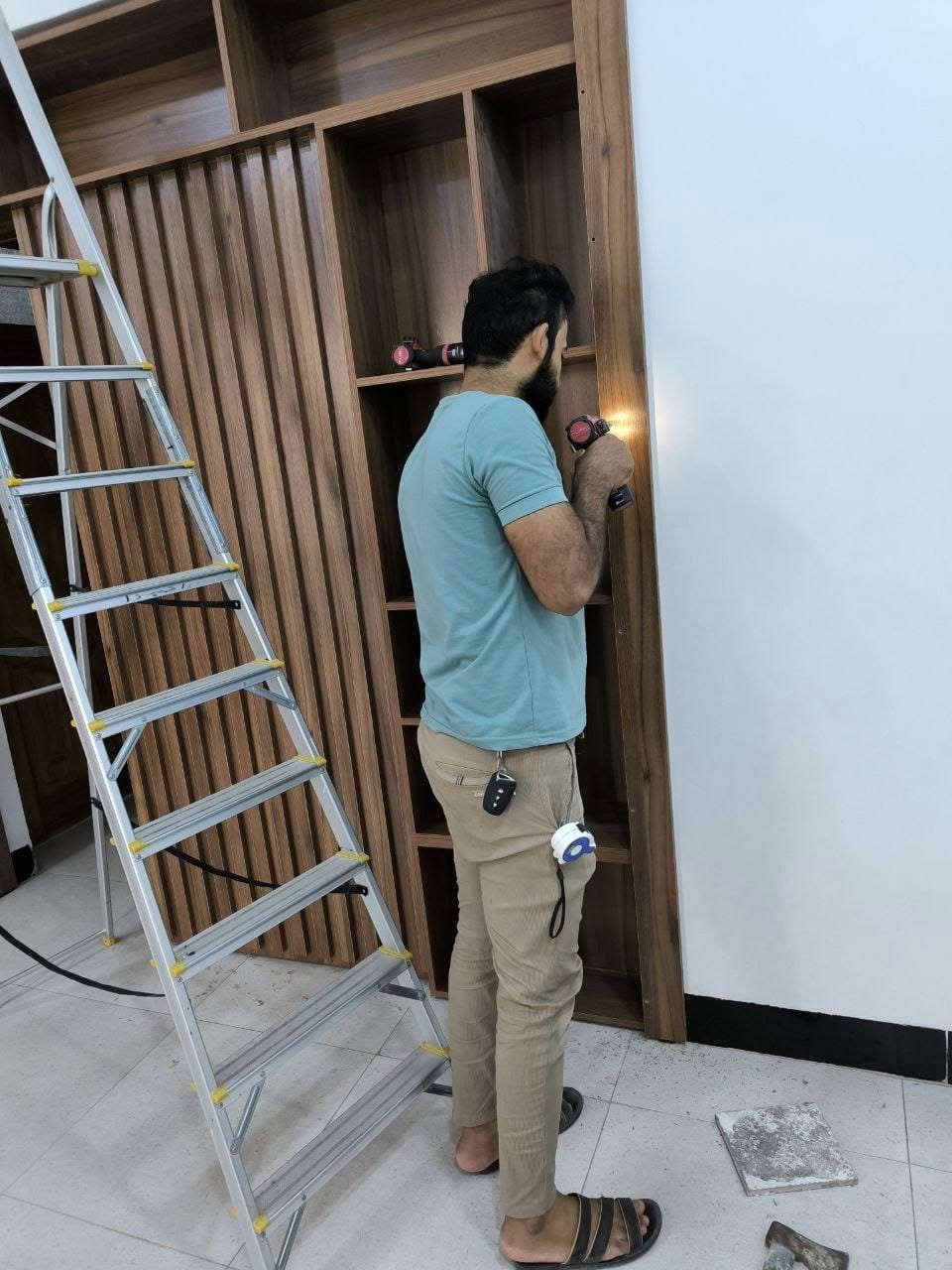 الحمد لله ❤️ 
عملنا اليوم قاطع خشبي في حي الفرات حسب الطلب 💐
الخشب المستخدم MDF تايلندي 
اكسسوارات ثقيل 
باب سلايد 
.
عنواننا الديوانية حي الجامعة ✅


**إذا كنت صاحب هذا الإعلان وتريد حذفه لأي سبب، رجاءا أرسل رسالة إلى الدعم الفني**