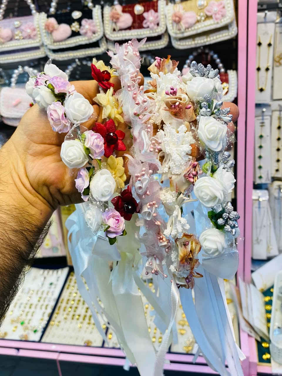 🔥بضاعه جديده 💍👒💼قراصات+ساعات ذهب برازيلي+مداليات+طاك+حقائب+جزادين #كلشي__متوفر__عدنا وبأسعار مناسبه🔥🔥تنورونا وتشرفونا 🌹#توجد_خدمة_توصيل_كافة_محافظات_العراقالعنوان بلدروز شارع الأطباء مجاور عيادة الدكتور  مصعب  السلام Al salam


**إذا كنت صاحب هذا الإعلان وتريد حذفه لأي سبب، رجاءا أرسل رسالة إلى الدعم الفني**
