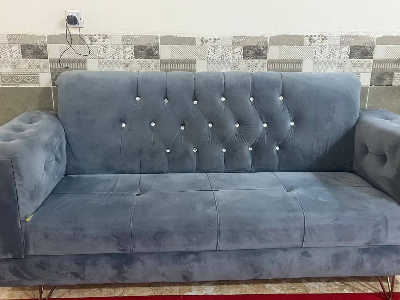 تخم نضيف جدا10مقاعد وبحالة ممتازة للمعلومات *********** المكان حي الفرات
