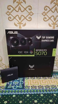 كارت شاشه RTX 5070 ASUS TUF GAMING مستعمل فقط 15 يوم استعمال ساعات قلي...
