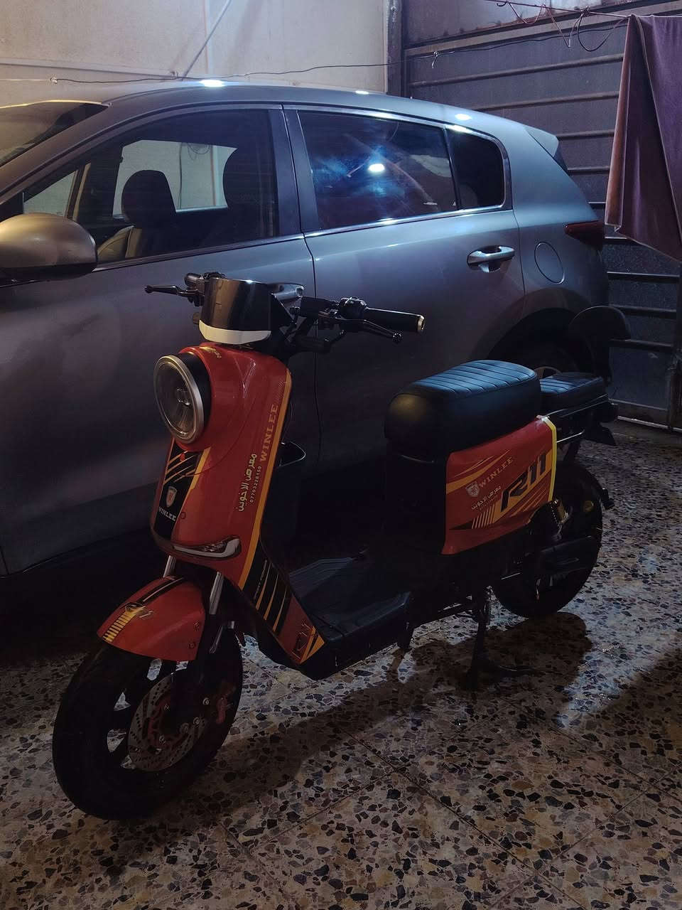 سلام عليكم شباب عندي دراجه شحن البيع R11خوان خصم الحجي الدراجه حلوه ونضيف وكامله مكمله مديل ٢٠٢٦ بل شهر الواحد طلعته وصله موجود كامله مكمله من كلشي مكفوله بطاريات امبير سعر ٥٥٠ وبيه مجال حك جيه مكاني تنومه صالحيه خوان أكرر الدراجه مكفوله من كلشي وشراي يدلل
