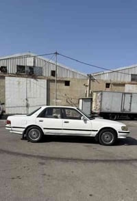 شباب الكروب  سياره مارك للبيع كشما نقصه مكينه وكير مكفولات  بيع مستعجل...