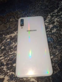 كلكسي اي 50 ذاكره 128 جهاز نضافه وشحن تجي تكلب وشوف سعره 85 وبي مجال ج...