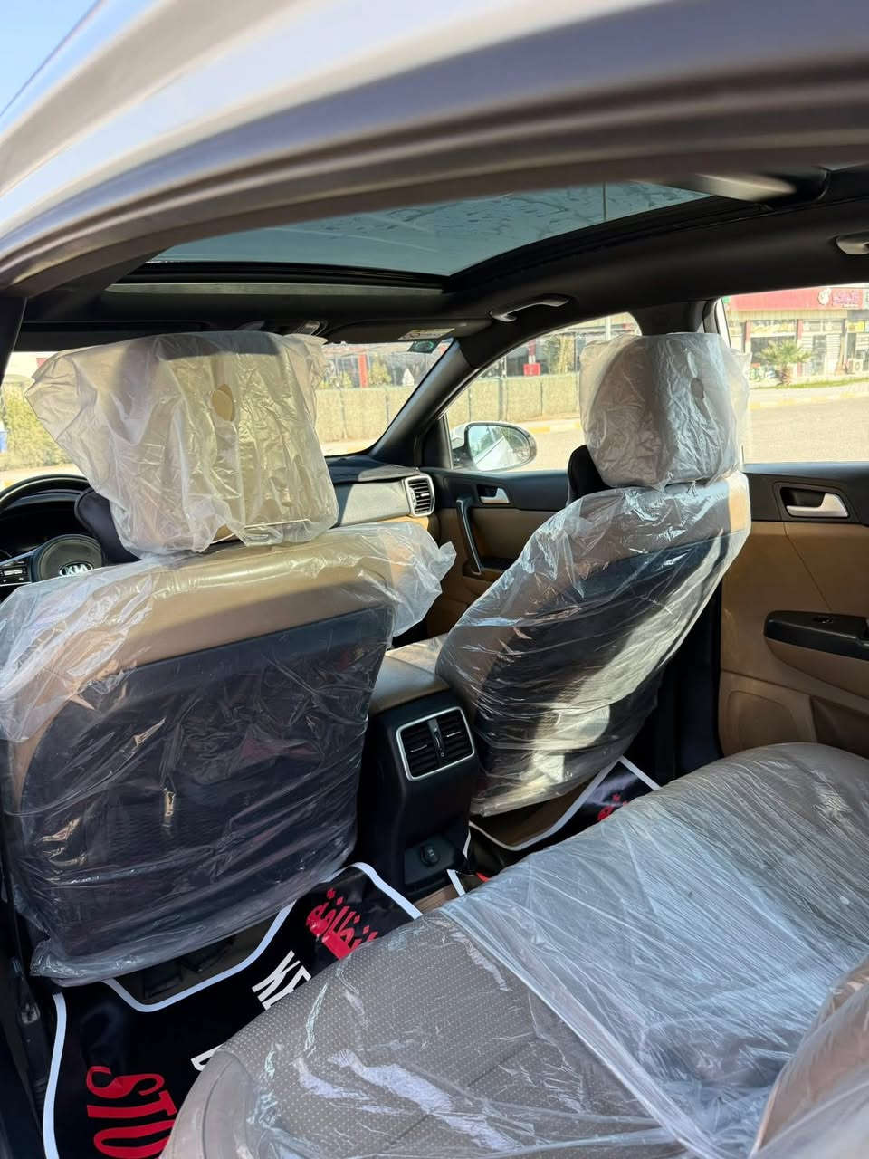 كيا سبورتج 2019 شكل 20 خليجي كفالة عامة شرط ، بيها شخوط وكارت بالدعاية فقط بسيط جدا .گير ومحرك ع حاله الوكالة حته نوع الدهن من وكالة MOTUL IRAQ  فول نظافة 

عنوان السيارة في محافظة الديوانية  

رقم صاحب السيارة:.*********** متواجد واتساب

ماشي:.92,000km حقيقي 🛎️

محرك:.2000 دوش

فول مواصفات ما عدا بصمة 

مواصفات:.

بانوراما 

ليد أمامي و خلفي 

حساس أمامي و خلفي 

داخل بيجي 

ويل كروم 

تبريد قطعتين 

بلاجكتور 

تحكم و تعديل سرعة 

درايف مود 

 .3 مانضمة قيادة  

حدادية واطارت جديدة 🛞

تحويل وكالة نفس اليوم 

رقم بغداد جديد

188 السعر وبيها مجال بسيط
