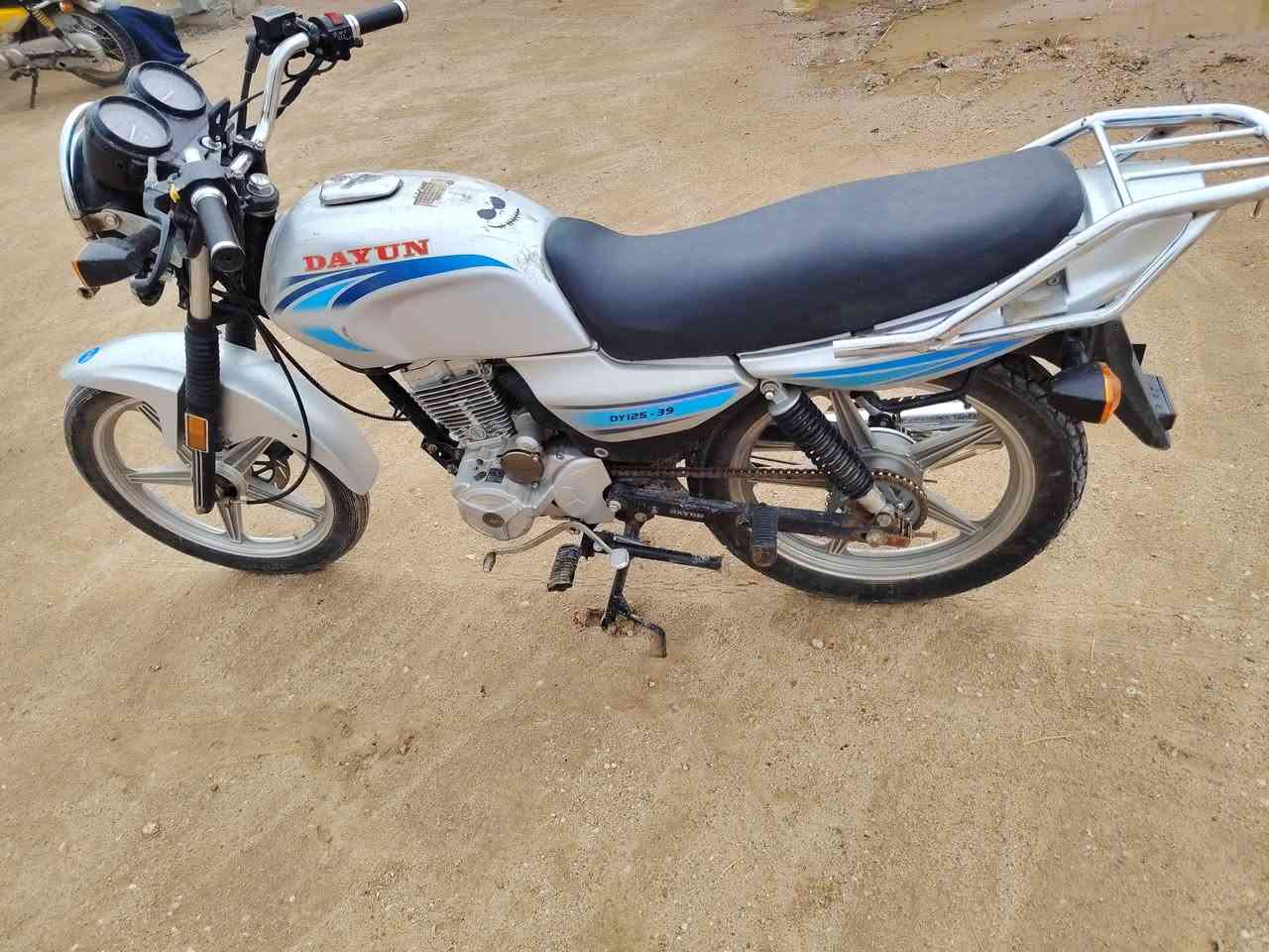 سلام عليكم دراج دايتون عضم لبيع موديل  21 وراق صوصولي لسعر 800وبيه مجال لشراء ينتصل  ***********
