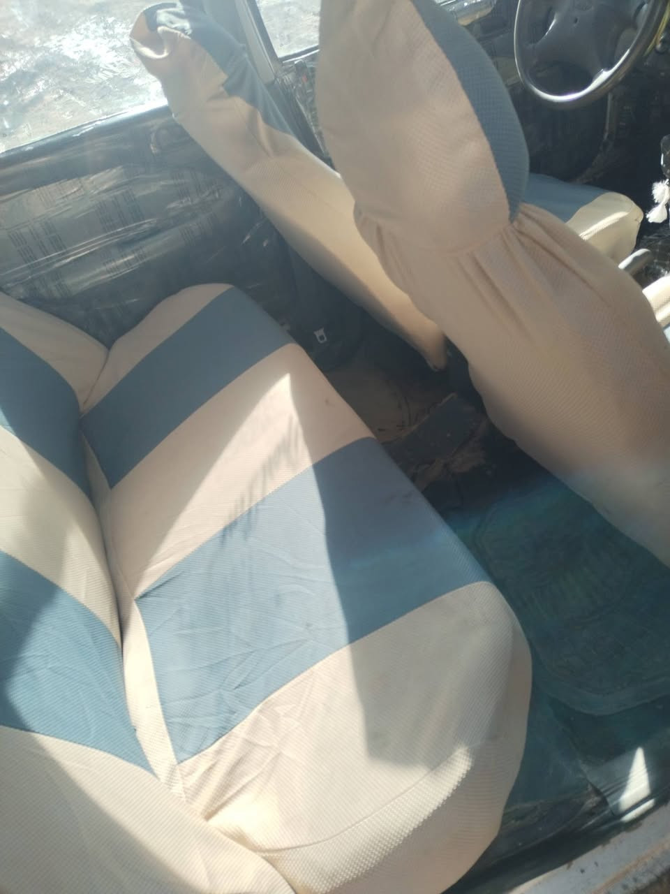 سياره للبيع 95 جير ومكينه جاهزات سياره نظيفه بلاديه السعر 24 وبيها مجال بيع متوازيم رقم بابل***********
