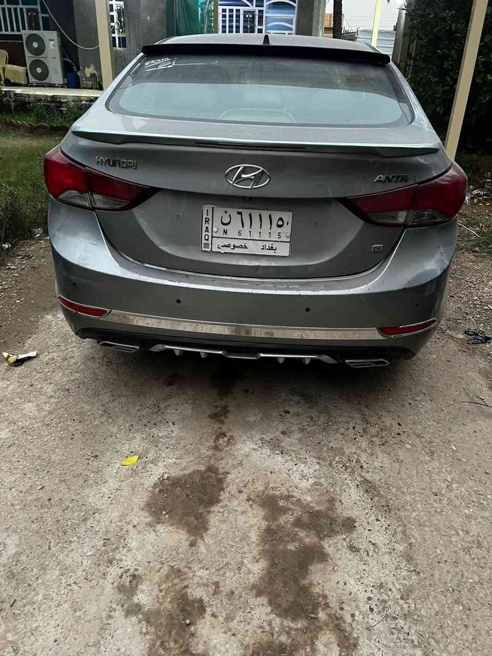 السلام عليكم
النترا 2016 أمريكي 

حادث قبق جنطه وجاملغات مصبوغه بدون اي دواخل 

والجاملغات الاماميه مصبوغه اثر جراد يعني 5 قطع 

السياره خير من الله مكينه جديده قبل شهر بدلتها وكير كفاله صدر امامي خلفي جديد 

السعر 105 وبيها مجال 

*********** واتساب 

الهاتف ***********
مكان السياره بغداد
