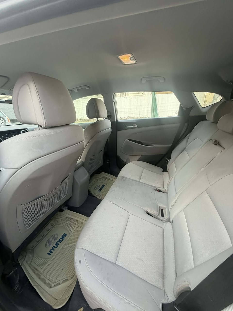 السلام عليكم
هونداي توسان
موديل 18
وارد امريكي
ماشيه98 الف حقيقي
رقم بغداد مشروع وطني
المواصفات
لد امامي خلفي
فور ويل
كامرا شاشه كبيره
كشاف 
كشن كهرباء
تتفأه بالكشنات
ويلكب 17
تحكم جهتين
مكينه 2000 ما مفتوحه
كير اي تي ما مفتوح
حادثه قطعه وحده فقط ولباقي مكفول من صبغ وضربه 
صور لحادث موجوده
تخم تاير جديد هسه شاده قبل يًومين
حداديه جديده قبل فتره مسويه
ادامه كامله 
كير مكينه جدد ما مفتوحات
السعر 147 وبيه مجال 
مكاني بابل***********
