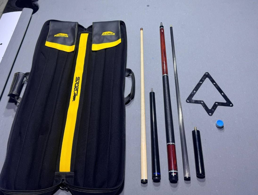 يفن كاربون صاجي اصلي
عده كامله كيو يفن كاربون صاجي اصلي 
مع كيَو جمب خشب جديد 
تب بردتور كرستال اصلي جديده
مع جوك تووم اصلي جديد
مع اكستيشن
مع حقيبه بردتور اصليه 4قبضات ×8 شفتات
الكيوبات عداله ابيعلك اخو الجديد
ابيع عده كامله مابيع  كيو وحده
 مكاني بغداد الامين
***********
