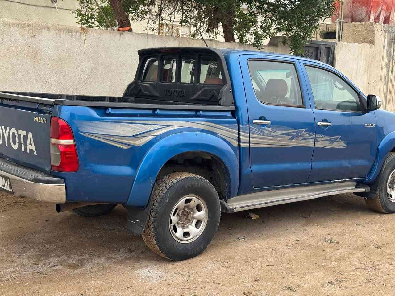 فلاونزة للبيع موديل 2013 سياره مكفوله كفاله عامه رقم بصره جديد تحويل ثاني يوم مكانه البصره الزبير
***********
