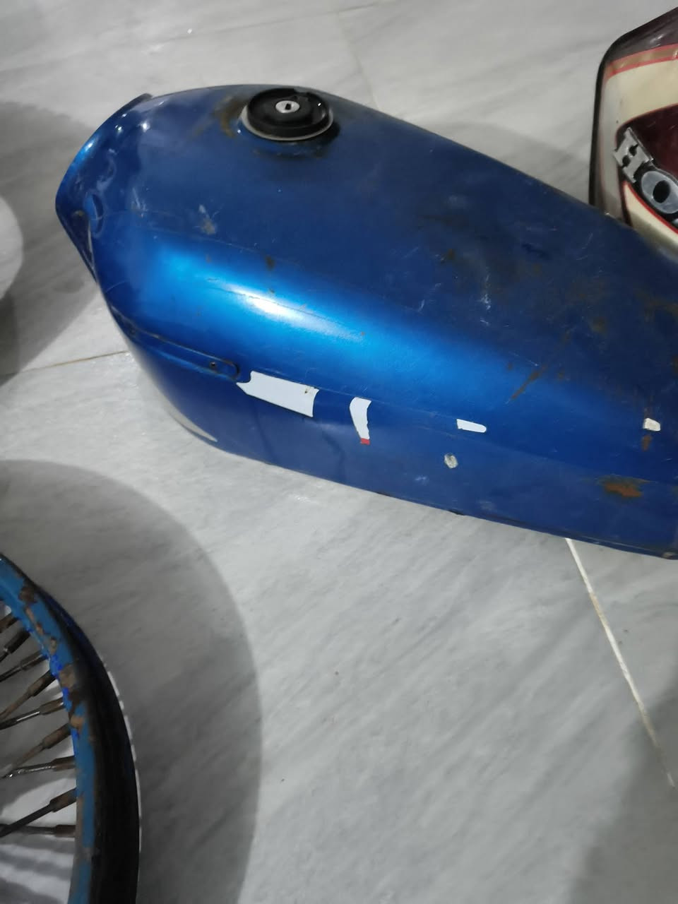 سلام عليكم قراض مال اربعه كير تانكي ٢ويل وره وزوج تواير مال باله نضيفه مكان نجف هاذ رقمي ***********ما متواجد عله لفيس
