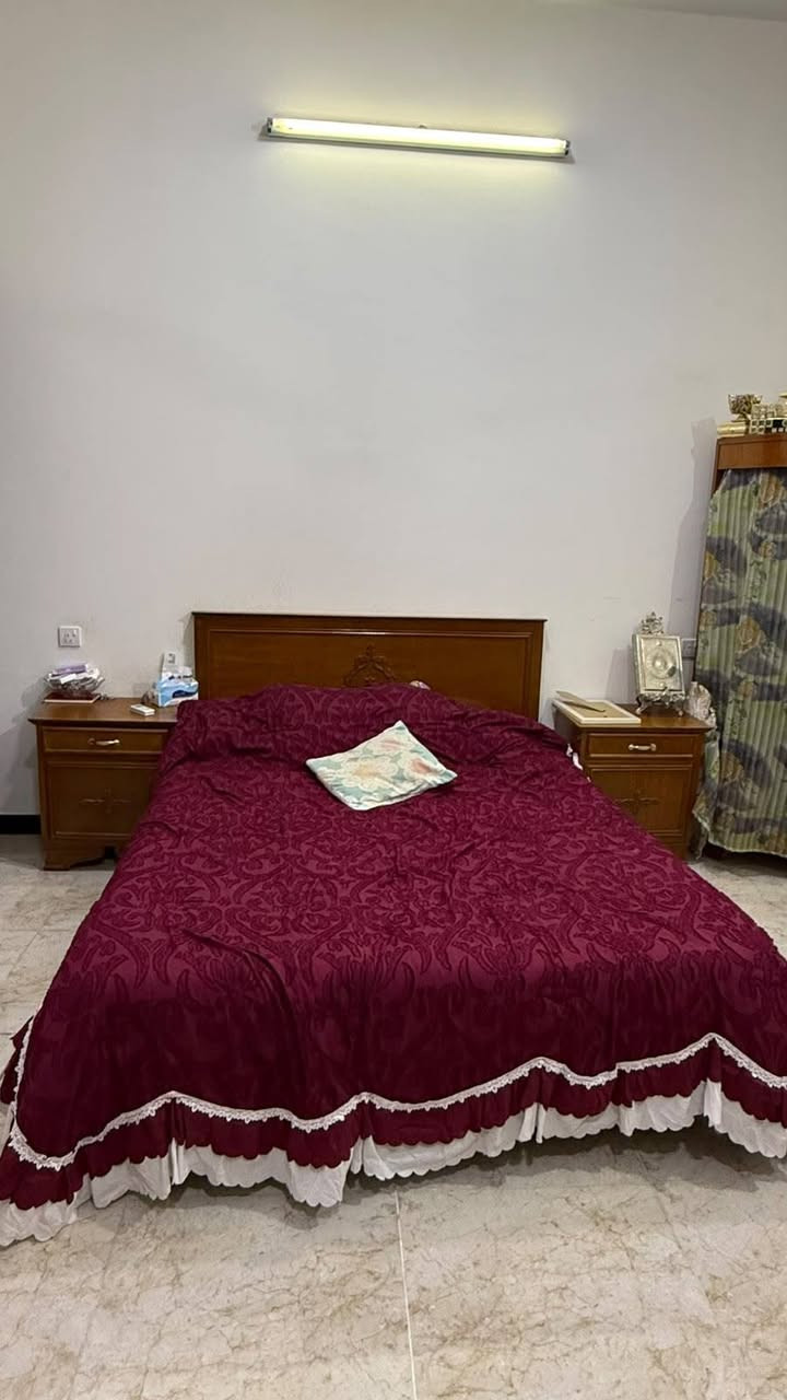 للبيع غرفة نوم خشب صاج بحالة جيدة جدا ... السعر مليون
للاستفسار اكثر الاتصال على ***********
