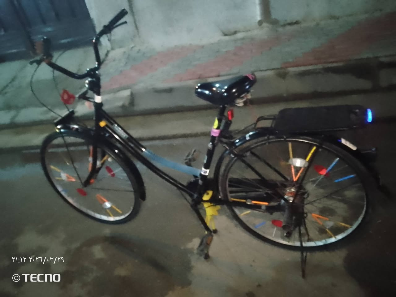 سلام عليكم بيسكل للبيع موديل 2020 فول نضافة هوئ والجمبزة 115 الف
العنوان/كربلاء الطاقة 
رقم الهاتف/***********
